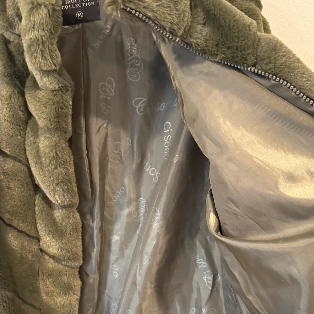 Ci Sono Faux Fur Jacket Green Soft Size Medium Lined Pockets - Picture 7 of 9